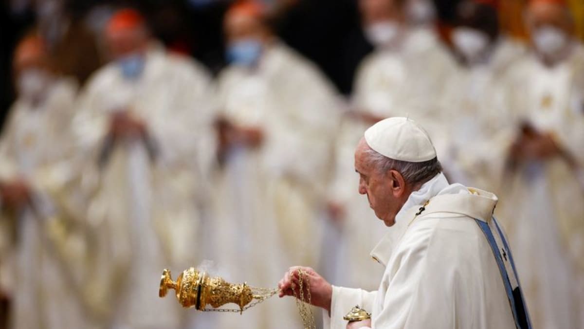 Kekerasan terhadap wanita menghina Tuhan, kata paus dalam pesan Tahun Baru