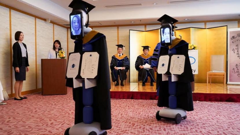 COVID-19: Robot ganti siswa Jepun di majlis konvokesyen