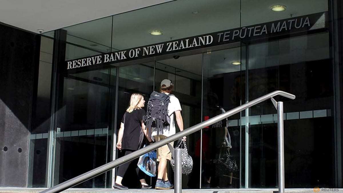 Selandia Baru bersiap untuk menaikkan suku bunga lebih kecil karena kekhawatiran inflasi masih ada