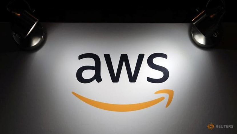 Amazon's cloud service back up after widespread outage Amazon's cloud service back up after widespread outage