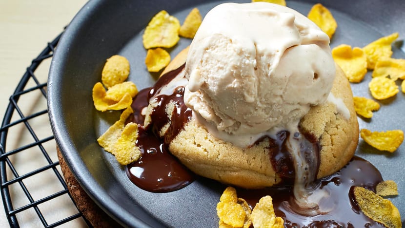4 Great Cafes for Desserts That Ooze 4 Great Cafes for Desserts That Ooze