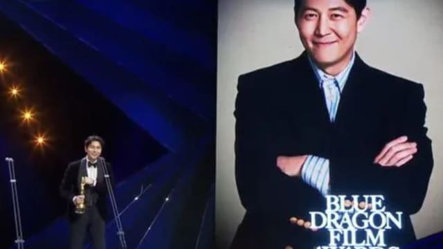 青龙43又报捷！影帝李政宰夺“新人导演奖”