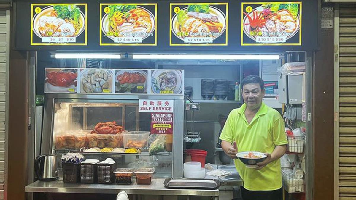 Older brother of Adam Rd Noo Cheng Big Prawn Noodle owner opens own stall at Newton Food Centre Older brother of Adam Rd Noo Cheng Big Prawn Noodle owner opens own stall at Newton Food Centre