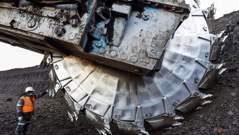 Infrastructure bottlenecks hamper Russia's booming coal exports to China Infrastructure bottlenecks hamper Russia's booming coal exports to China