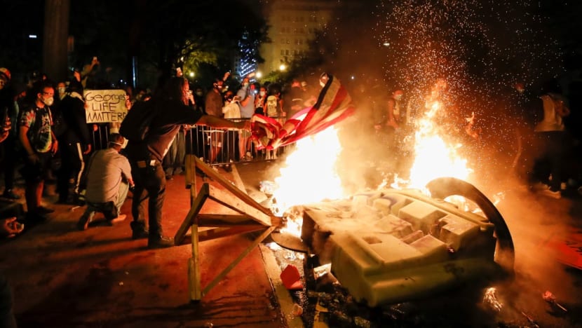 Tear gas fired outside White House as protesters rage over death of George Floyd Tear gas fired outside White House as protesters rage over death of George Floyd