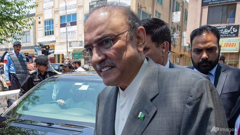 Pakistan officially charges ex-president Zardari for graft