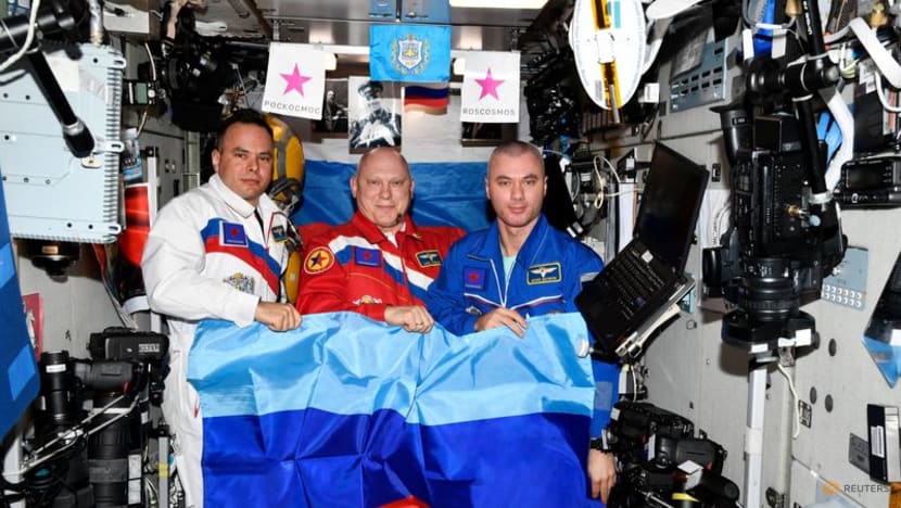 Russian cosmonauts celebrate capture of Ukraine's Luhansk region in space Russian cosmonauts celebrate capture of Ukraine's Luhansk region in space