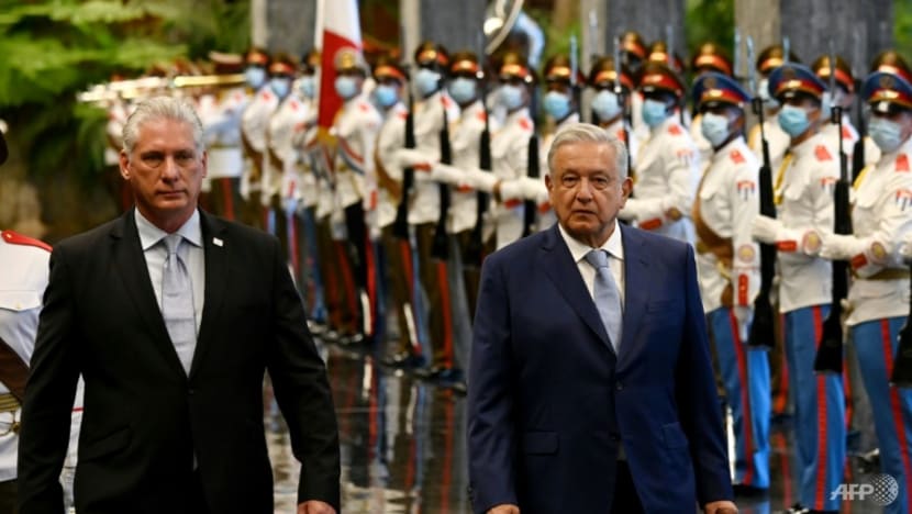 Mexican president presses for end to US sanctions on Cuba 