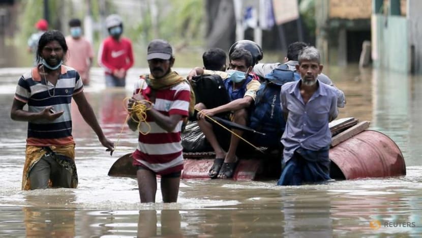 Heavy rain, floods kill at least 17 in Sri Lanka Heavy rain, floods kill at least 17 in Sri Lanka