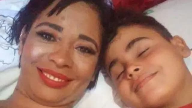 巴西母子失踪一周 尸体藏沙发内弃在路边