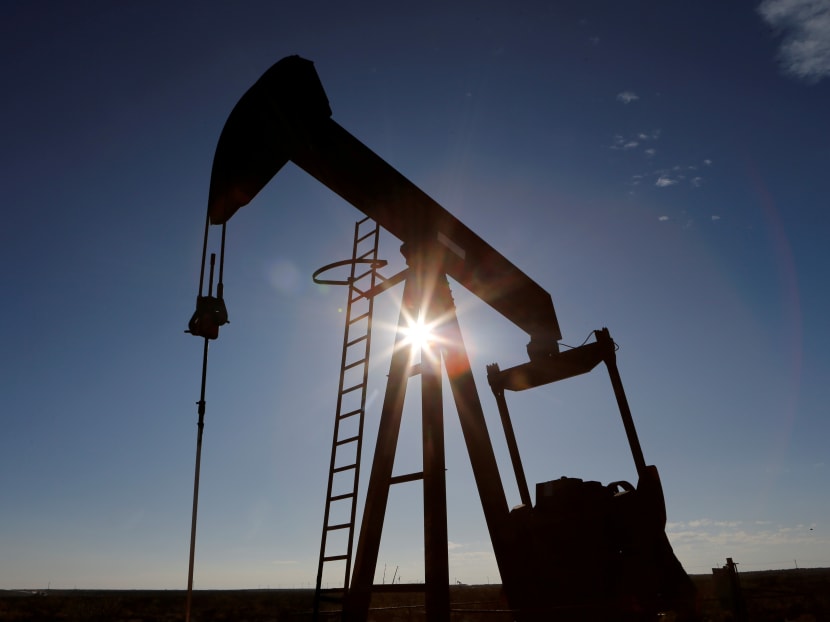 On April 20, 2020, oil prices in the United States dropped below zero — the first time in history — as demand has fallen sharply amid the global economic fallout from the Covid-19 pandemic. On April 20, 2020, oil prices in the United States dropped below zero — the first time in history — as demand has fallen sharply amid the global economic fallout from the Covid-19 pandemic.
