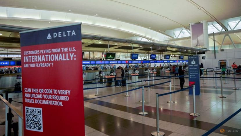 US airlines scrap nearly 1,000 Christmas Day flights due to Omicron US airlines scrap nearly 1,000 Christmas Day flights due to Omicron