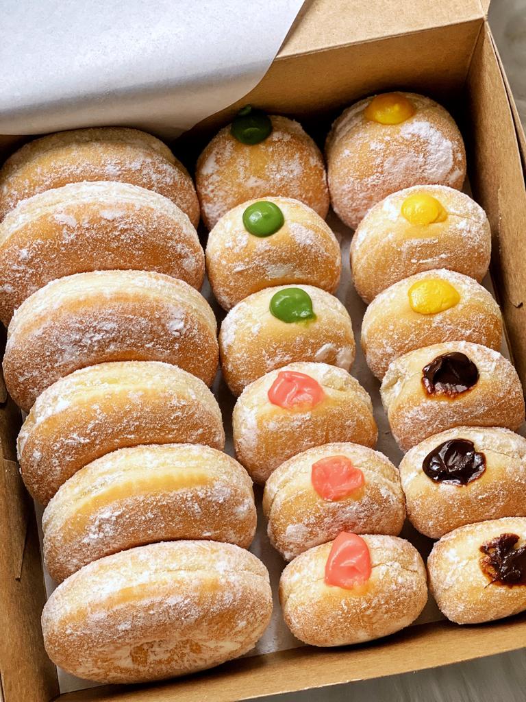 ExHotel Manager Now Selling Halal Durian Pengat 'Hotel Pillow