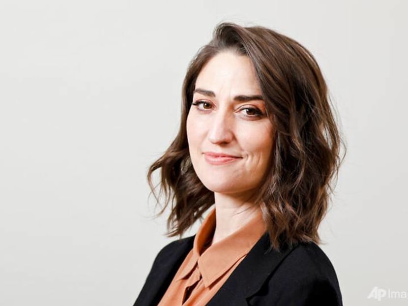 Singer Sara Bareilles to star in comedy about a girl group, co-produced by Tina Fey Singer Sara Bareilles to star in comedy about a girl group, co-produced by Tina Fey