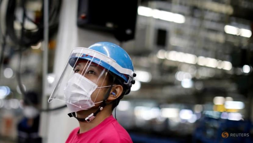 Japan's Q1 capex falls for 4th straight quarter Japan's Q1 capex falls for 4th straight quarter