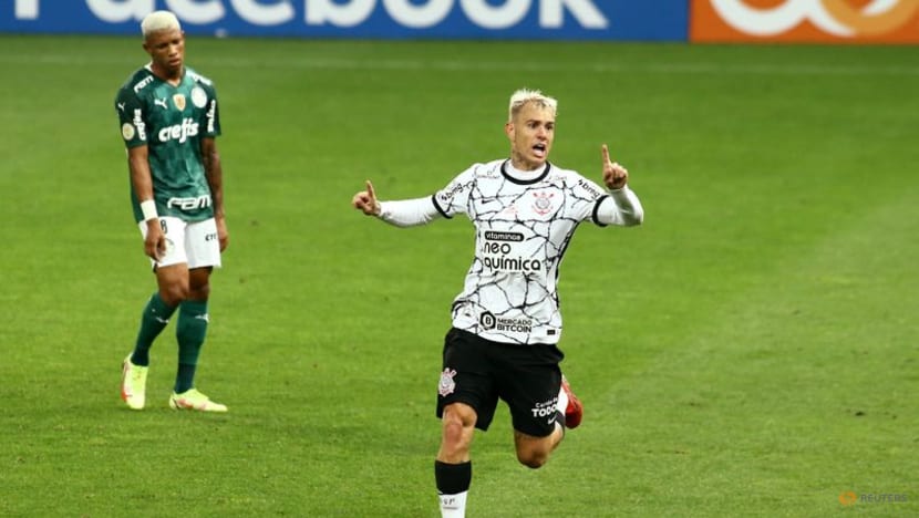 Guedes double against old club gives Corinthians derby win Guedes double against old club gives Corinthians derby win