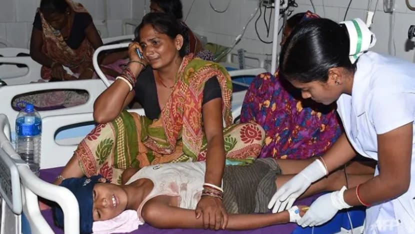 இந்தியா: மூளை தொடர்பான நோயால் 100க்கும் மேற்பட்ட குழந்தைகள் மரணம்
