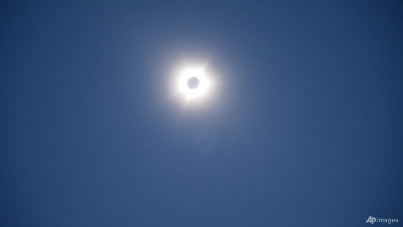 Stargazers witness dazzling solar eclipse in Australia