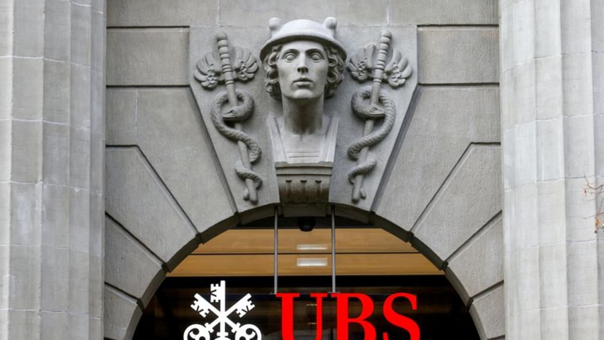 Eksklusif: UBS dalam pembicaraan dengan China Life untuk JV manajemen aset China – sumber