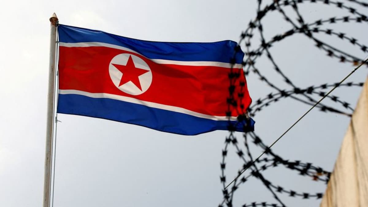 Korea Utara menembakkan dua rudal balistik jarak pendek, kata Korea Selatan