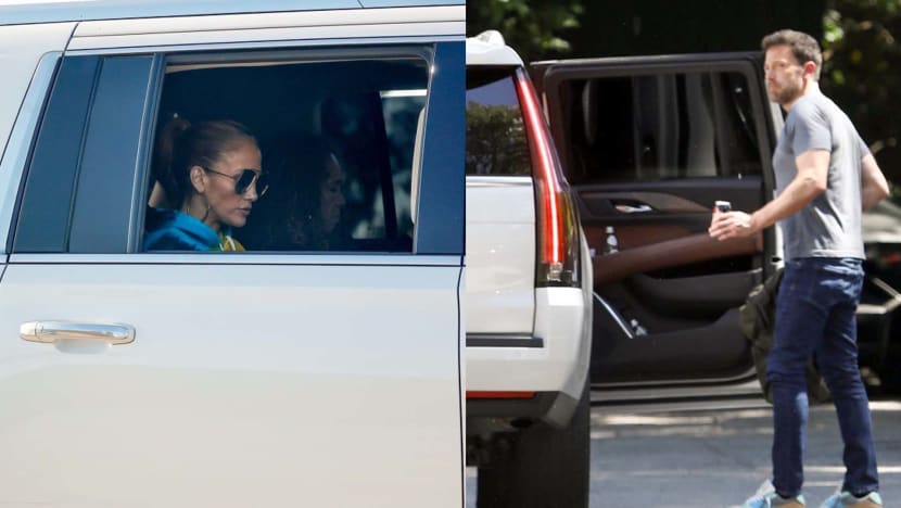 Ben Affleck And Jennifer Lopez Seen “Hanging Out” After Alex Rodriguez Split Ben Affleck And Jennifer Lopez Seen “Hanging Out” After Alex Rodriguez Split