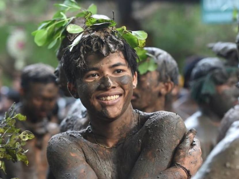 Traditional Balinese mud bath ritual draws the crowds after 60-year break