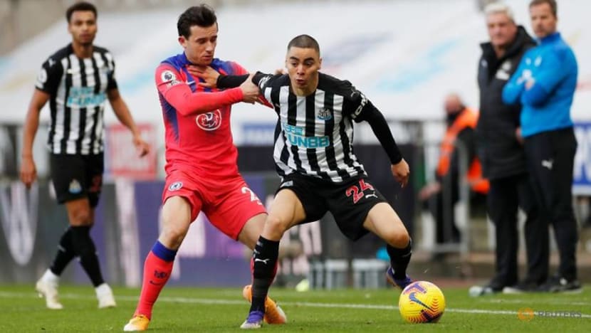 Chelsea go top with win at Newcastle Chelsea go top with win at Newcastle