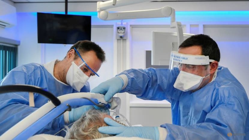 Pressure on Dutch hospitals mounts as COVID-19 cases break records Pressure on Dutch hospitals mounts as COVID-19 cases break records