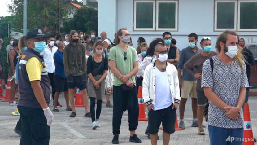 Partygoers fined for flouting COVID-19 rules on Thai island Partygoers fined for flouting COVID-19 rules on Thai island