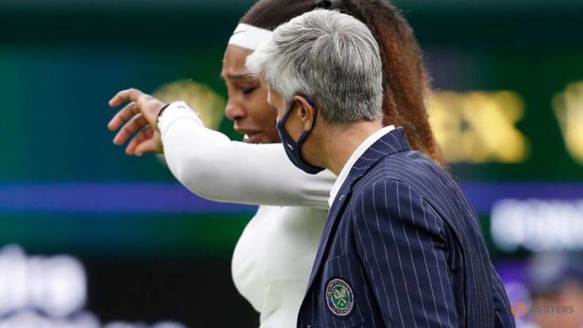 Tennis-Wimbledon defends 'slippery' courts after Serena injury Tennis-Wimbledon defends 'slippery' courts after Serena injury