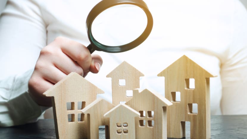 CNA Explains: As fixed home loan interest rates rise, should you take up a floating rate package instead? CNA Explains: As fixed home loan interest rates rise, should you take up a floating rate package instead?