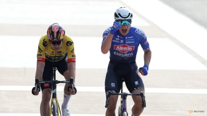 Van der Poel powers to Paris Roubaix victory Van der Poel powers to Paris Roubaix victory