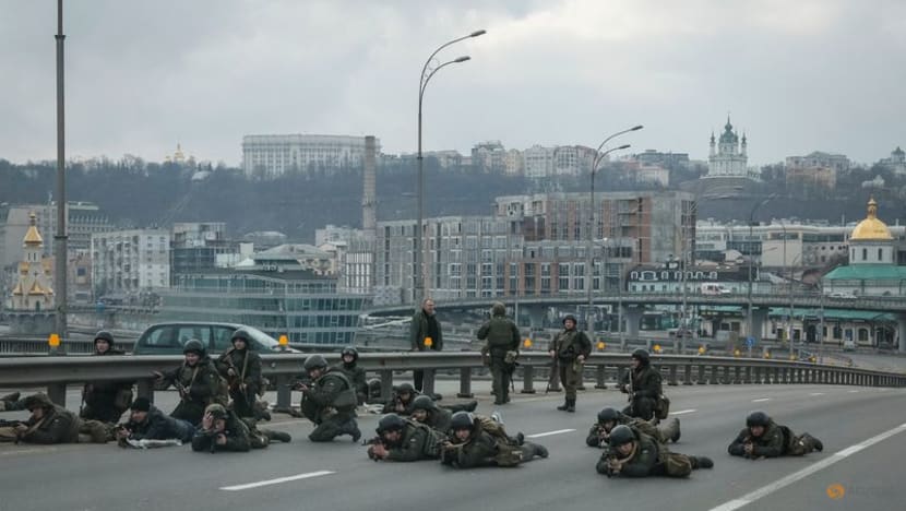 Kyiv girds for assault as 'enemy wants to put the capital on its knees' Kyiv girds for assault as 'enemy wants to put the capital on its knees'