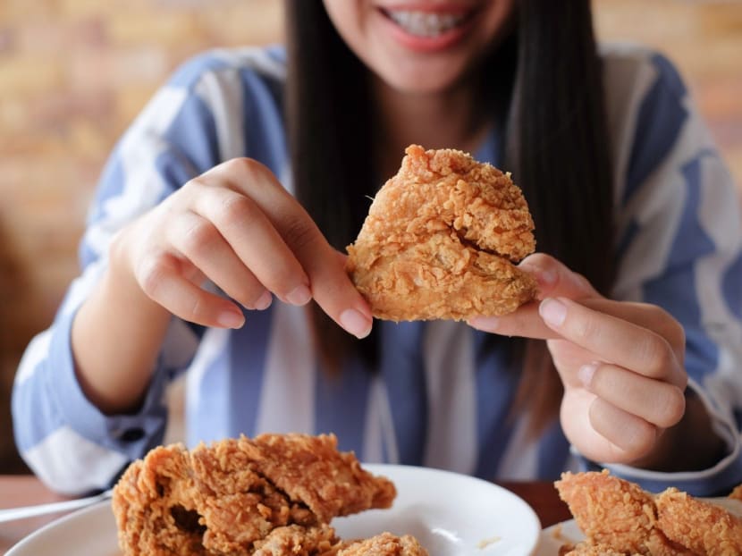 Some savvy Chinese internet users are offering to drink bubble tea and eat fried chicken on behalf of health-conscious but food-loving customers. Some savvy Chinese internet users are offering to drink bubble tea and eat fried chicken on behalf of health-conscious but food-loving customers.