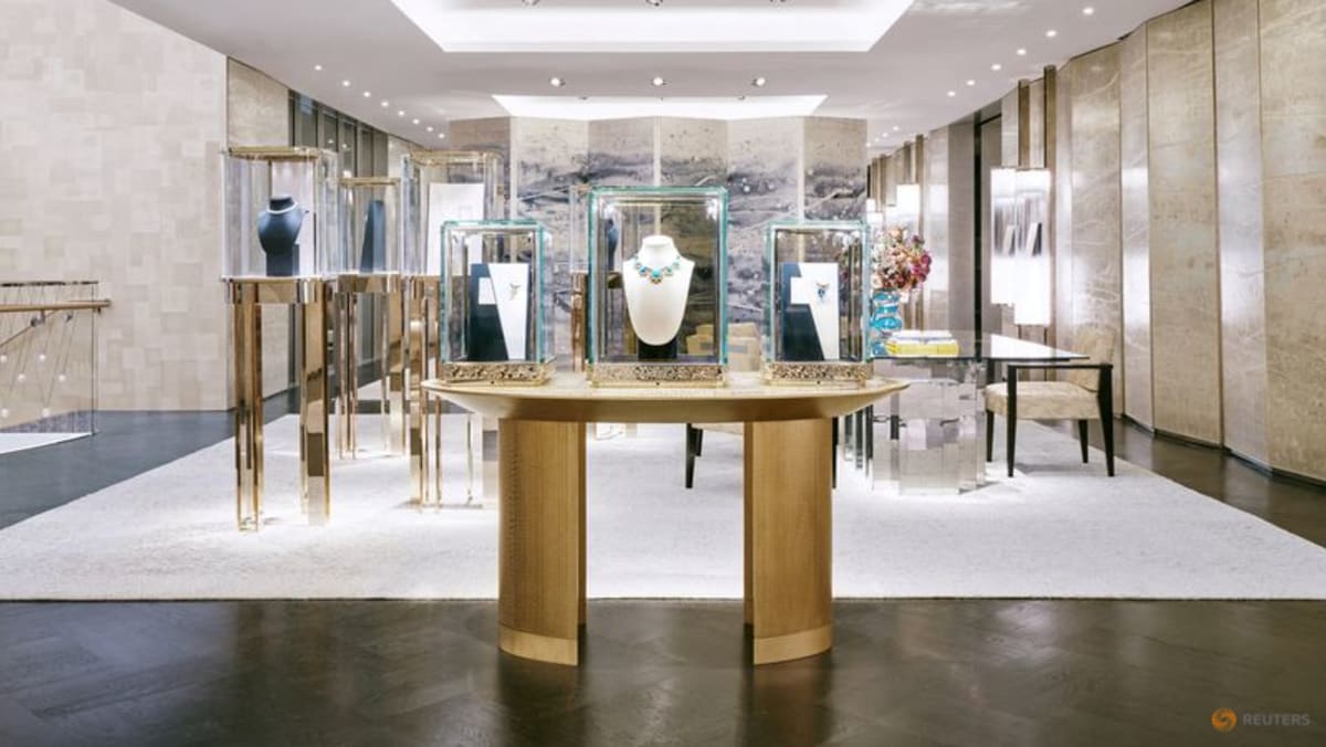 LVMH zeros in on China for global Tiffany & Co overhaul - CNA