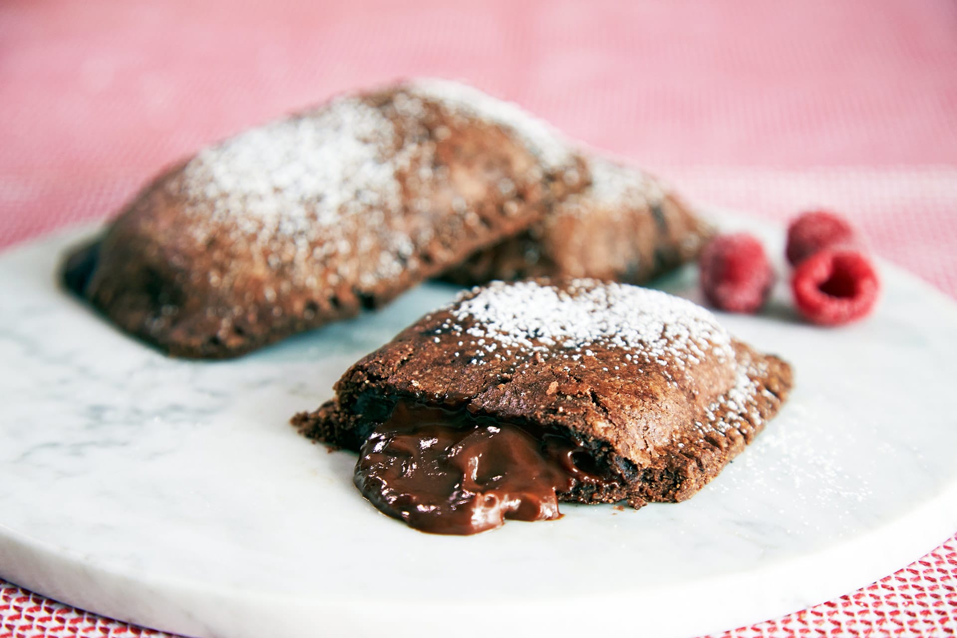 Make A McDonald's-Inspired Molten Chocolate Pie Make A McDonald's-Inspired Molten Chocolate Pie