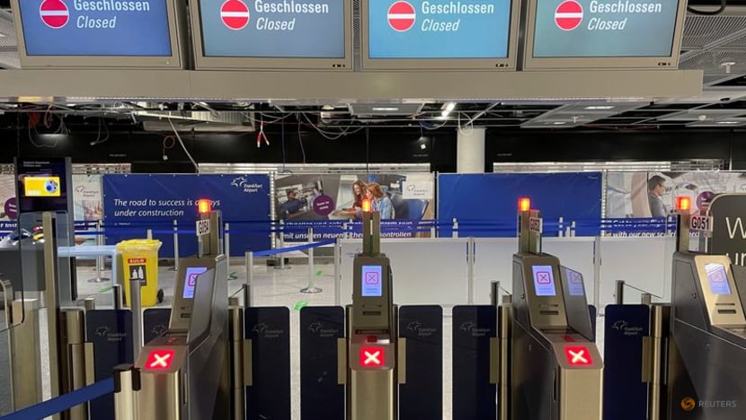 Operator warns of 'massive disruptions' in German airports strike Operator warns of 'massive disruptions' in German airports strike