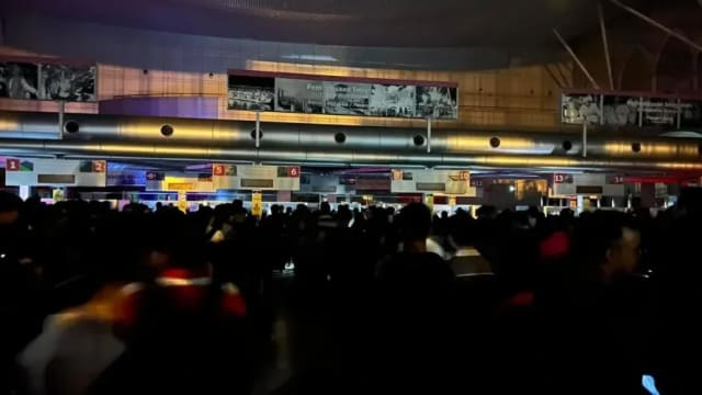 新山关卡大停电 国能：临时供电出问题