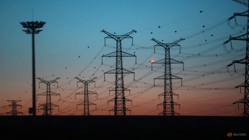 China's State Grid to invest $22 billion in ultra high voltage power lines - report China's State Grid to invest $22 billion in ultra high voltage power lines - report