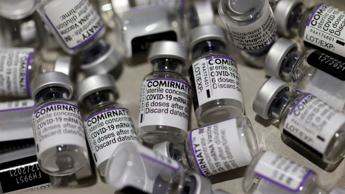 Pfizer, BioNTech say COVID-19 vaccine neutralises Omicron with 3 shots
