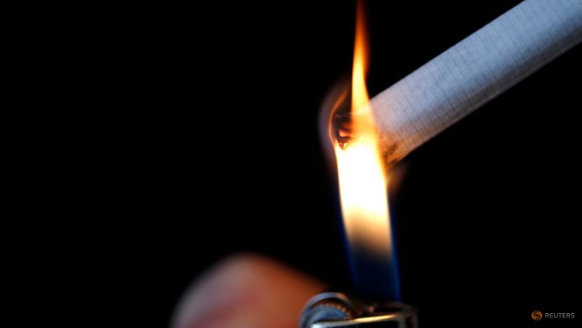 How will New Zealand's lifetime ban on cigarette sales work?
