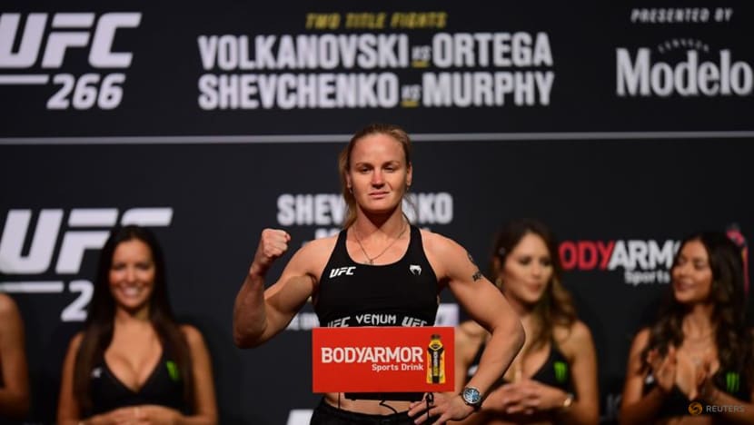 Mixed Martial Arts-Volkanovski, Shevchenko retain titles at UFC 266 Mixed Martial Arts-Volkanovski, Shevchenko retain titles at UFC 266