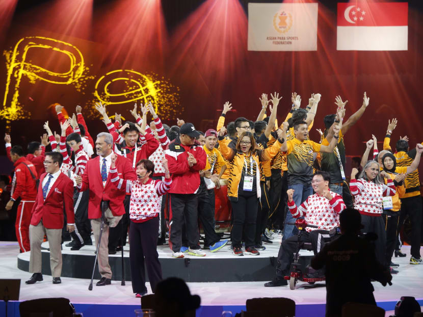 Athletes and officials at the APG closing ceremony today, where Singapore officially ended their hosting duties and handed the APG flag to the next hosts,
Malaysia. Photo : Ernest Chua