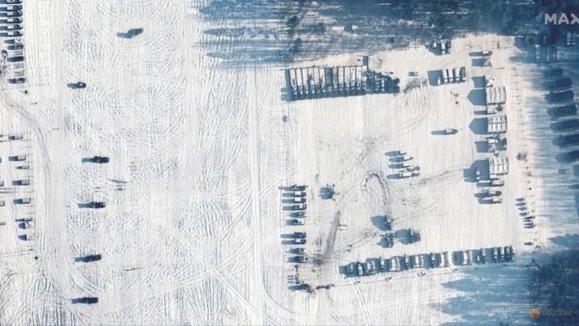 Satellite images show troop deployment to Belarus border with Ukraine ahead of Russian drills Satellite images show troop deployment to Belarus border with Ukraine ahead of Russian drills