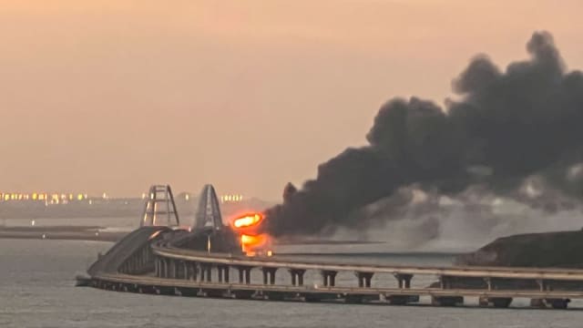 克赤大桥爆炸导致三人死亡 普京下令加强供电设施安全措施