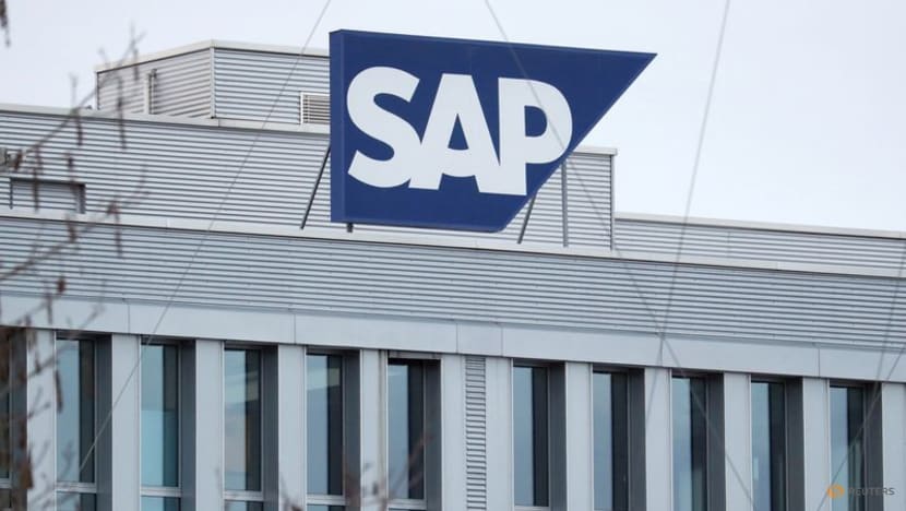 SAP raises 2025 outlook, launches €5 billion share buyback
