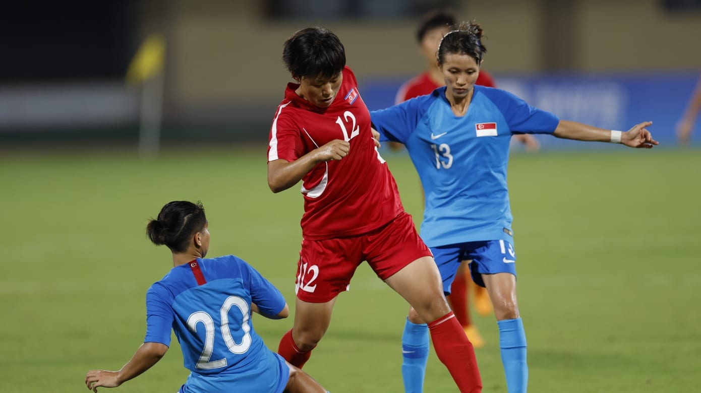 女子足球赛小组赛 我国0比7惨败朝鲜