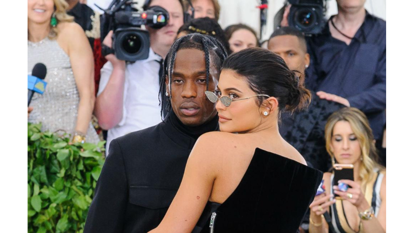 Travis Scott gives Kylie Jenner shoutout Travis Scott gives Kylie Jenner shoutout