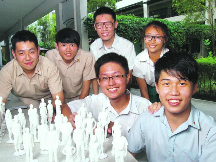 (Clockwise from left) Glann Lee, Kelvin Lau, Cheong Jun Hong, Soo Zhen, Lee Chia Jin and Lim Bao-Long hope to change the public’s perception of the elderly through 
their project. 
Photo: Ernest Chua