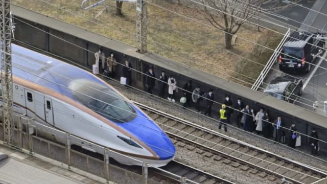 因停电暂停服务 日本东北多条新干线列车恢复运作